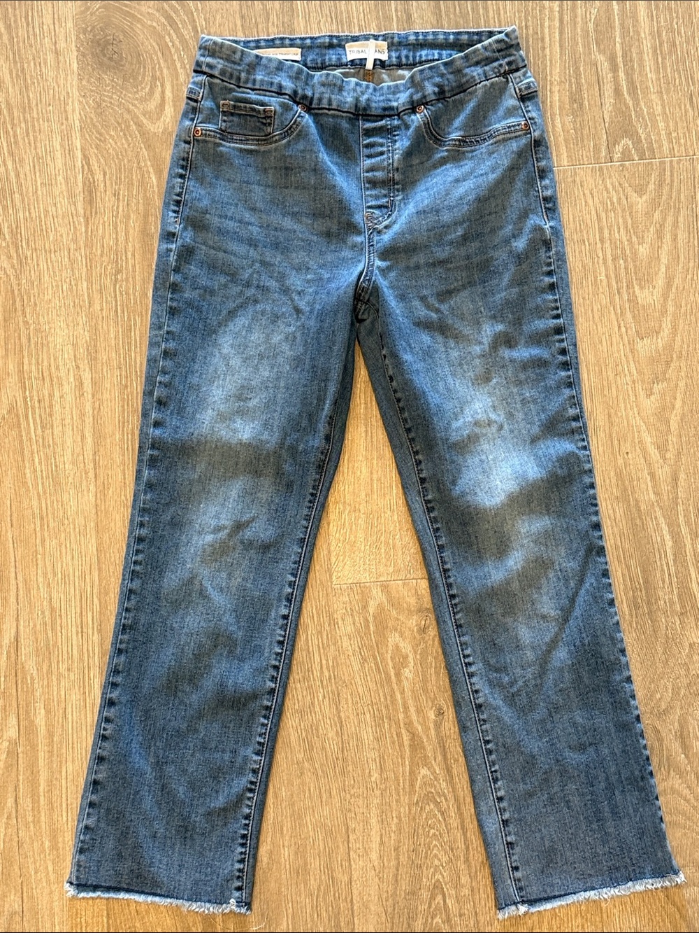 Mid-Blue Straight-Leg Women’s Jeans